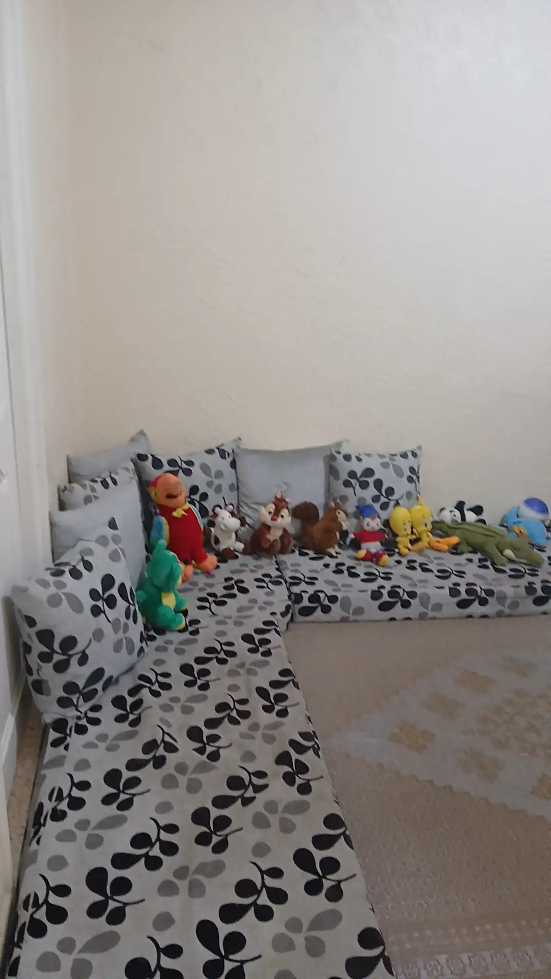 Photo 1 of 5