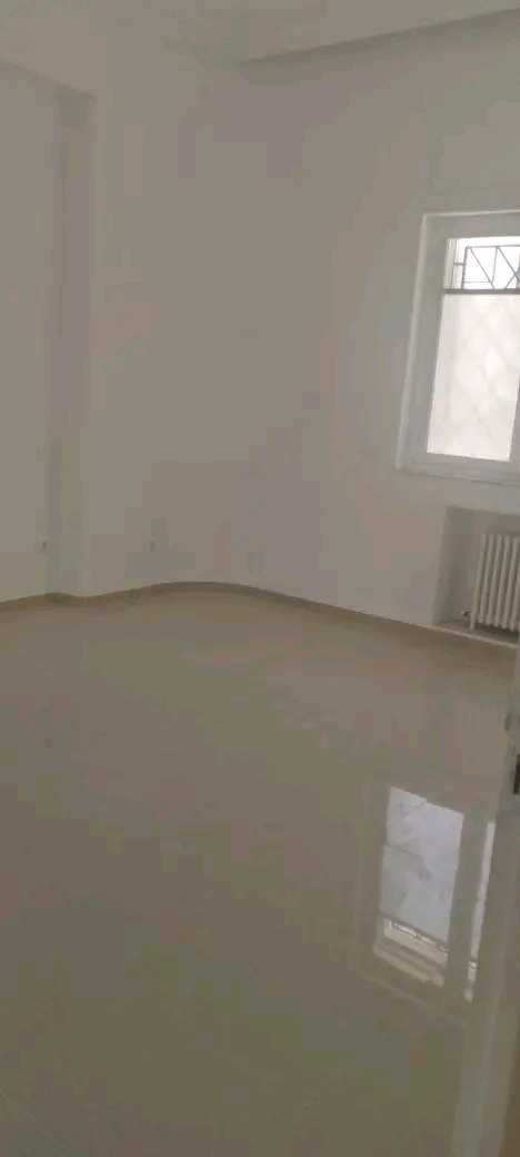 Photo 1 of 7
