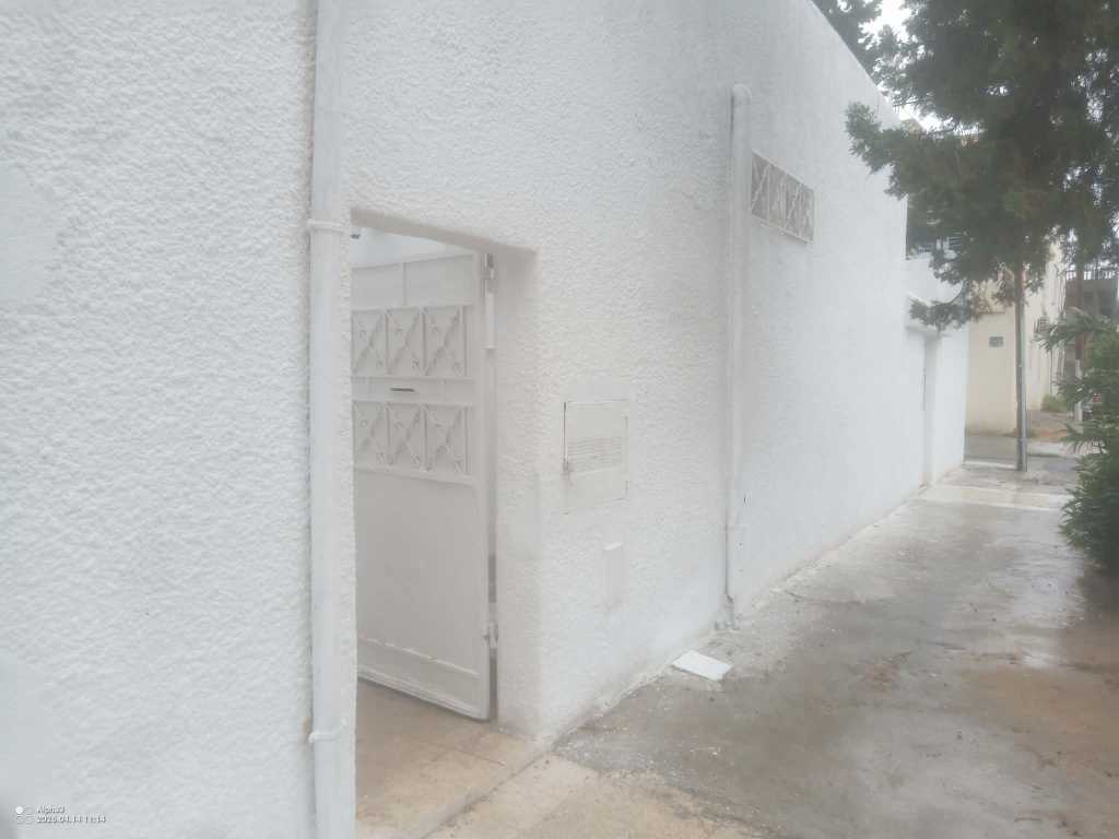 Photo 1 of 3