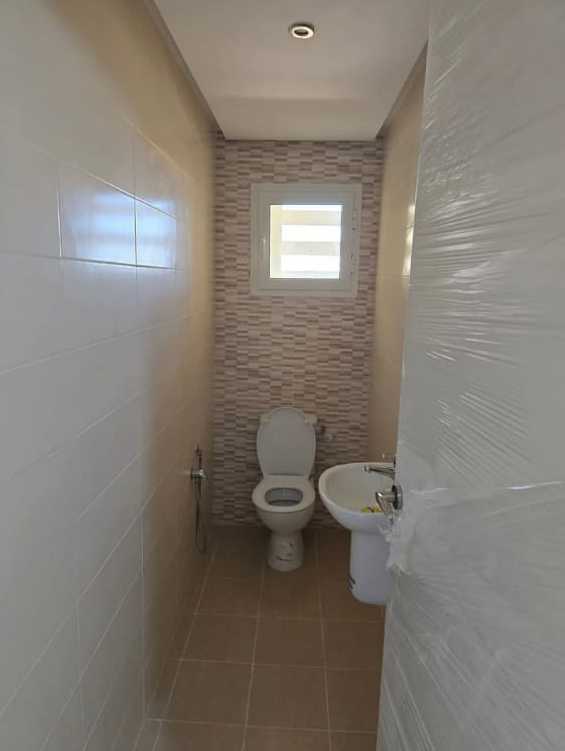 Photo 1 of 8