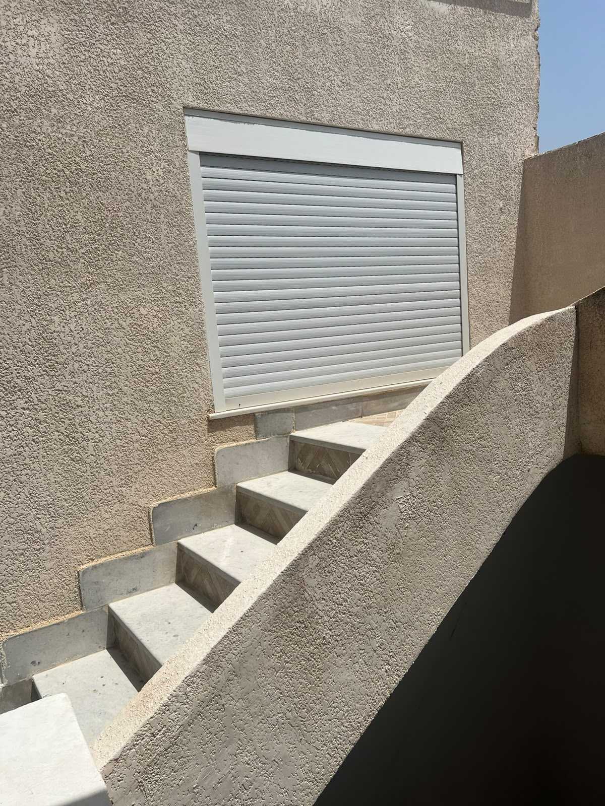 Photo 1 of 4