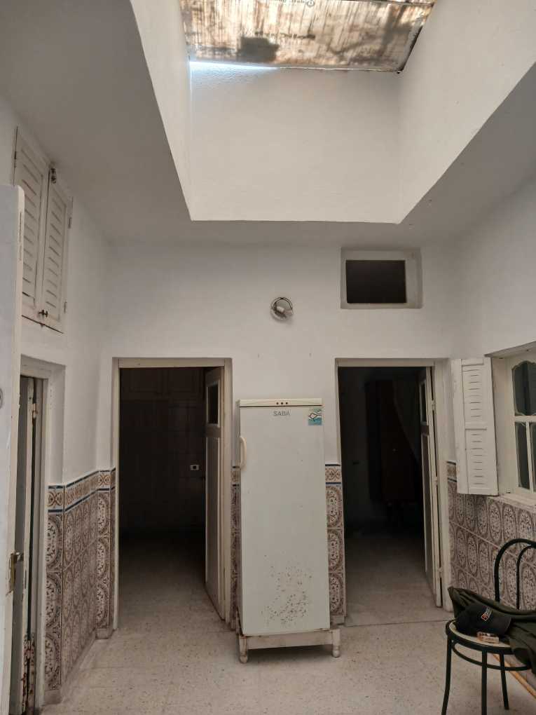Photo 1 of 6