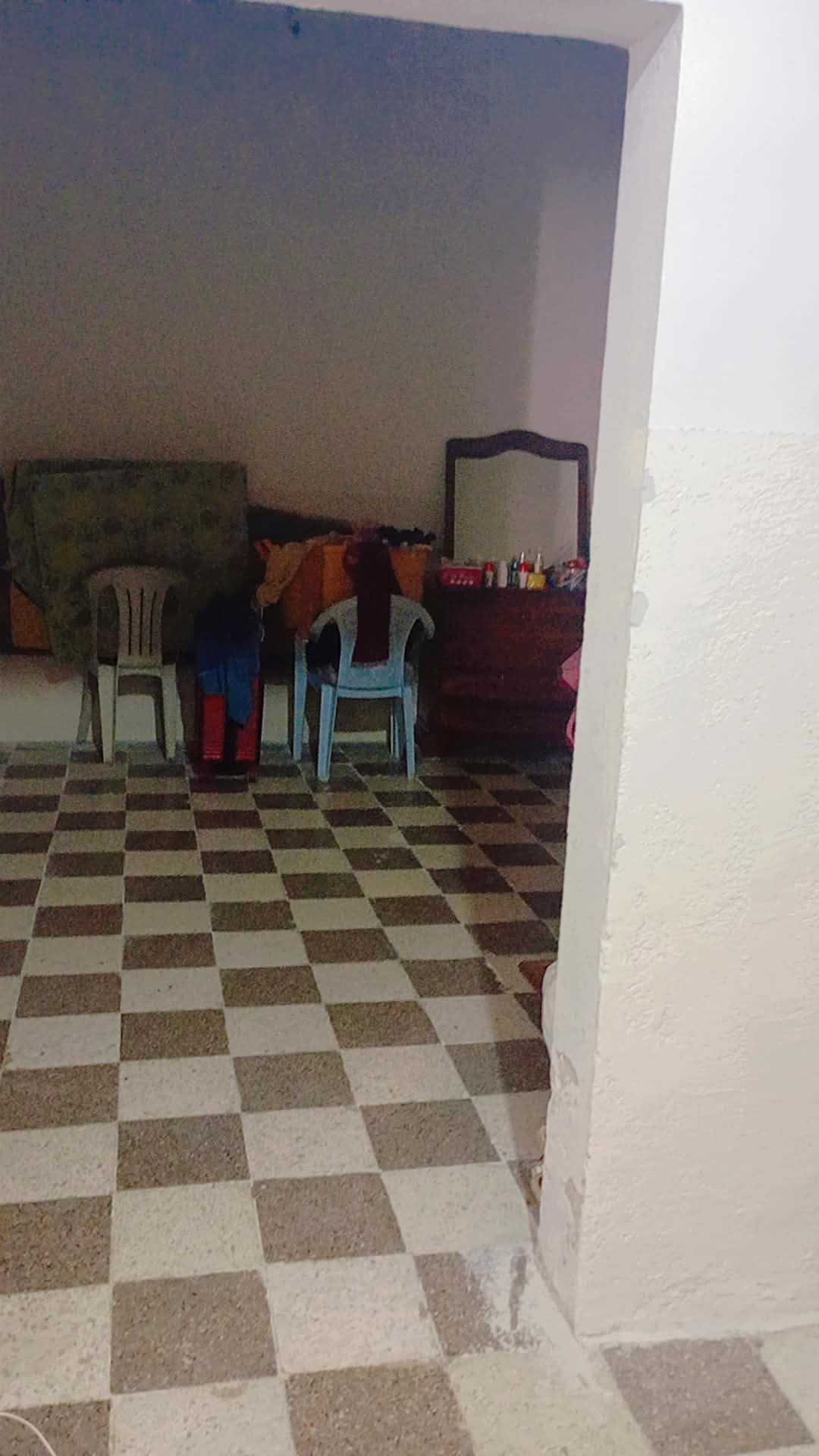 Photo 1 of 9