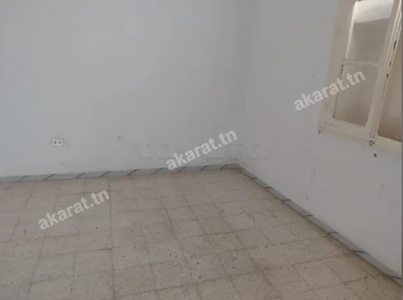 Photo 1 of 5