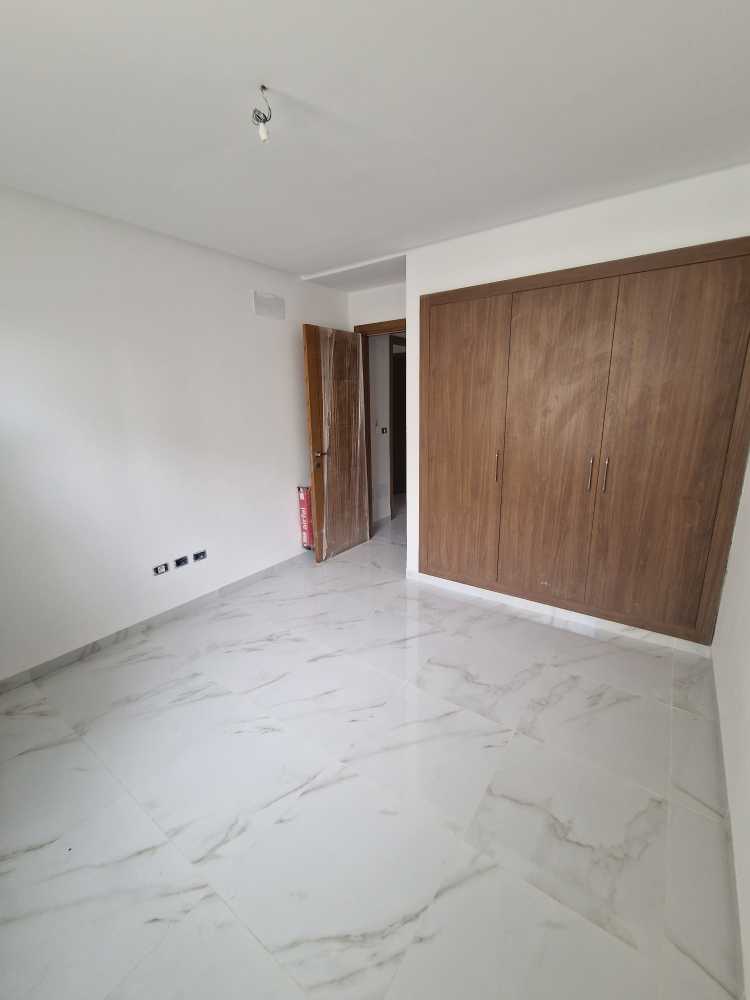 Photo 1 of 9