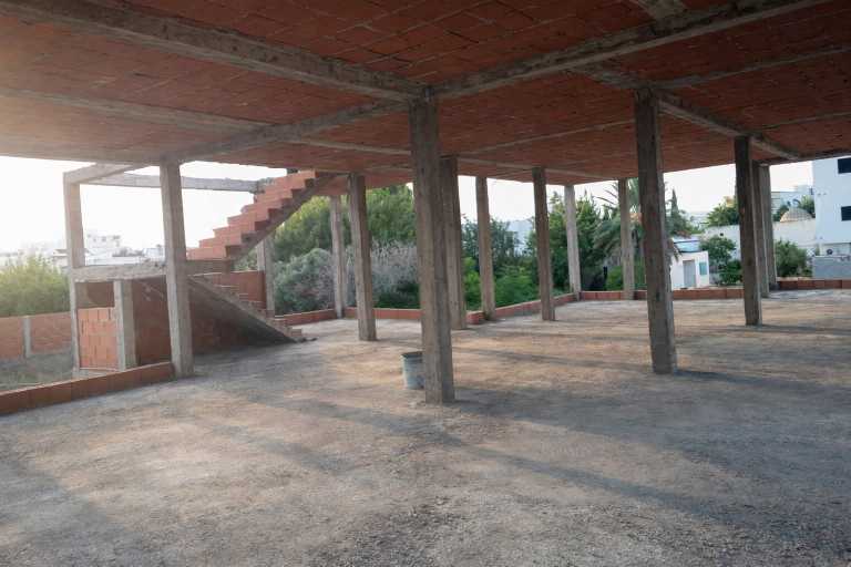 Photo 1 of 2
