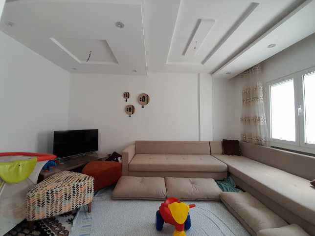 Photo 1 of 9