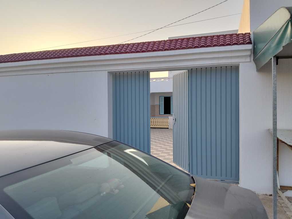 Photo 1 of 2