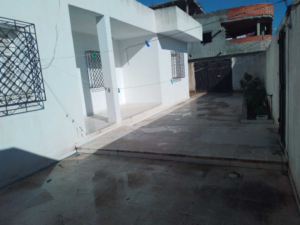 Photo 1 of 9