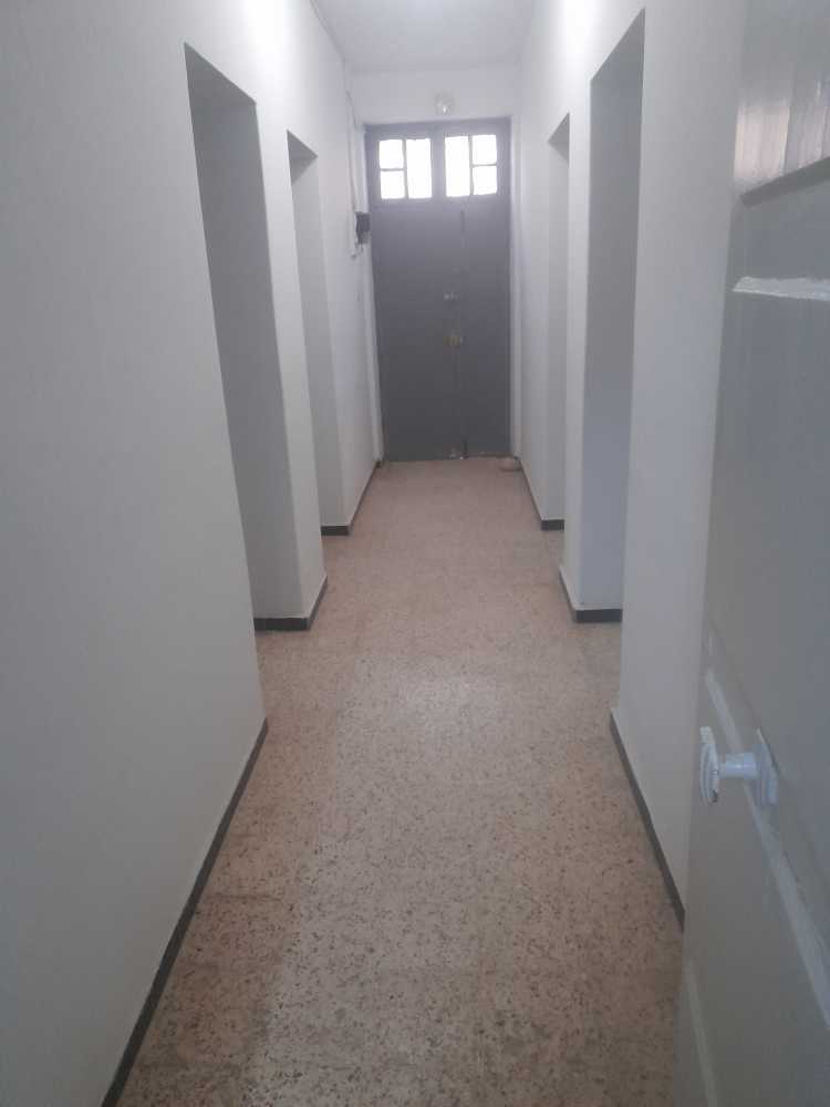 Photo 1 of 6